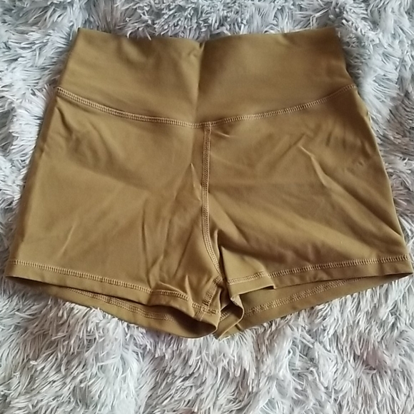 Musclenation Pants - Musclenation scrunch bottom booty shorts